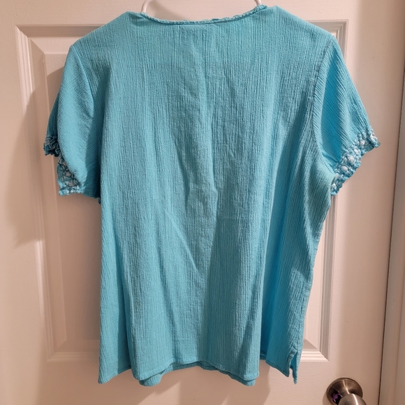 Denim & Co Floral Embroidered Top - Picture 2 of 3